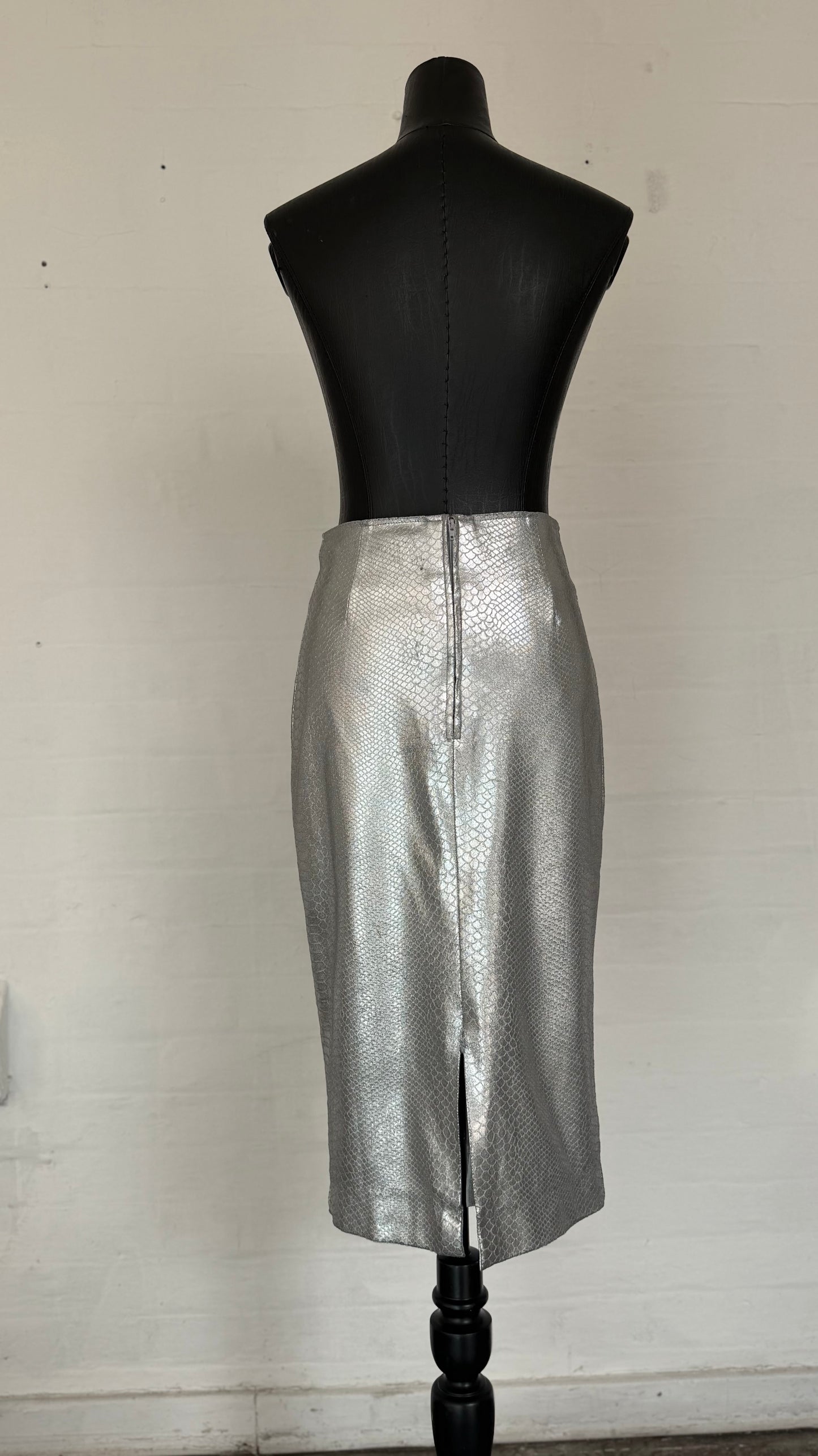 Metallic Silver Snakeskin High-Waisted Midi Pencil Skirt