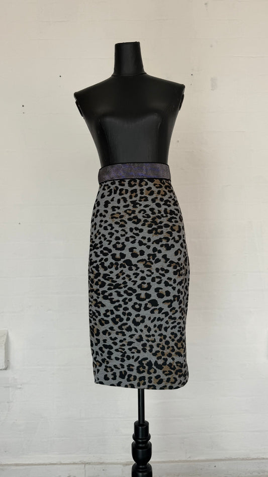 Grey Leopard Print High-Waisted Midi Pencil Skirt with Embellished Waistband