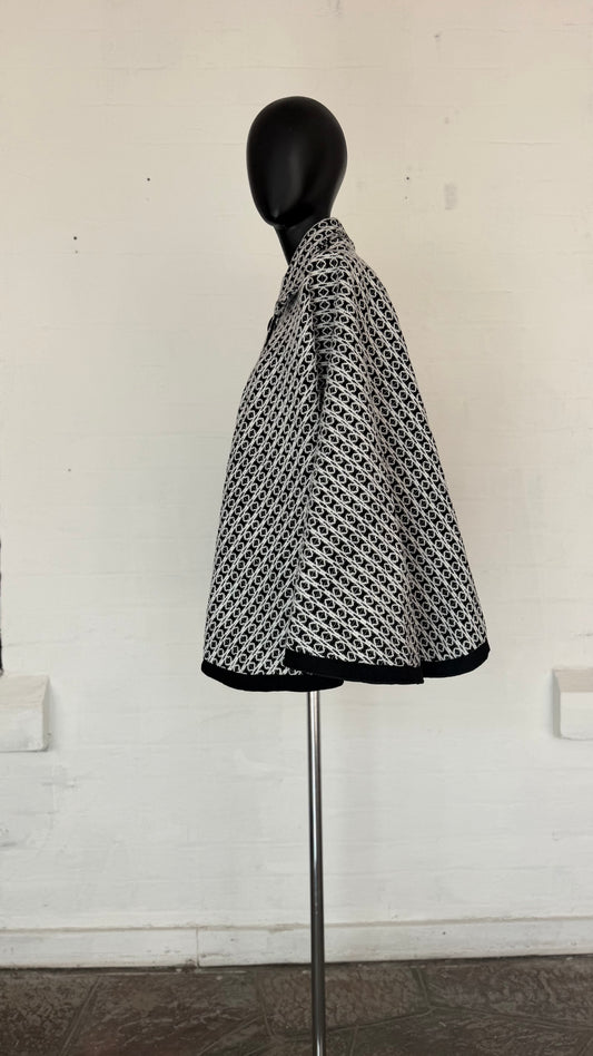 Black & White Geometric Pattern
Button-Front Cape Jacket