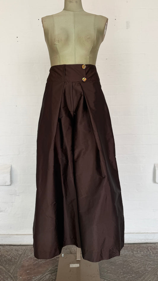 High-Waisted Brown Pleated Wide-Leg Culottes with Buttons.